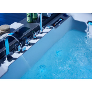Baignoire balnéo avec panneau de contrôle tactile  et port USB