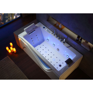 Baignoire avec 39 jets de massage d-feroé