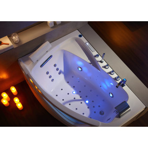 Baignoire massante avec cascade pour détendre vos pieds