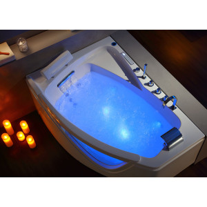 Baignoire balnéo avec 42 jets pour un massage à domicile