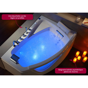 Baignoire balnéo avec cascade éclairée par LED G-Bornéo
