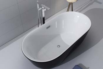 La baignoire îlot: la grande tendance des salles de bain design