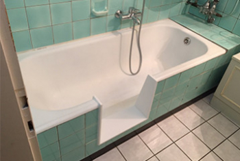 Optimisez une salle de bain : le coût pour transformer une baignoire en douche ?