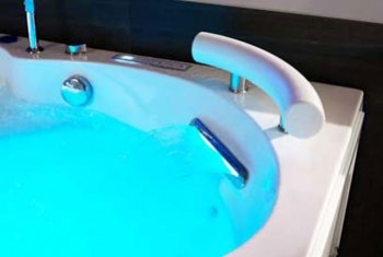Un bain à remous chez soi : le rêve !